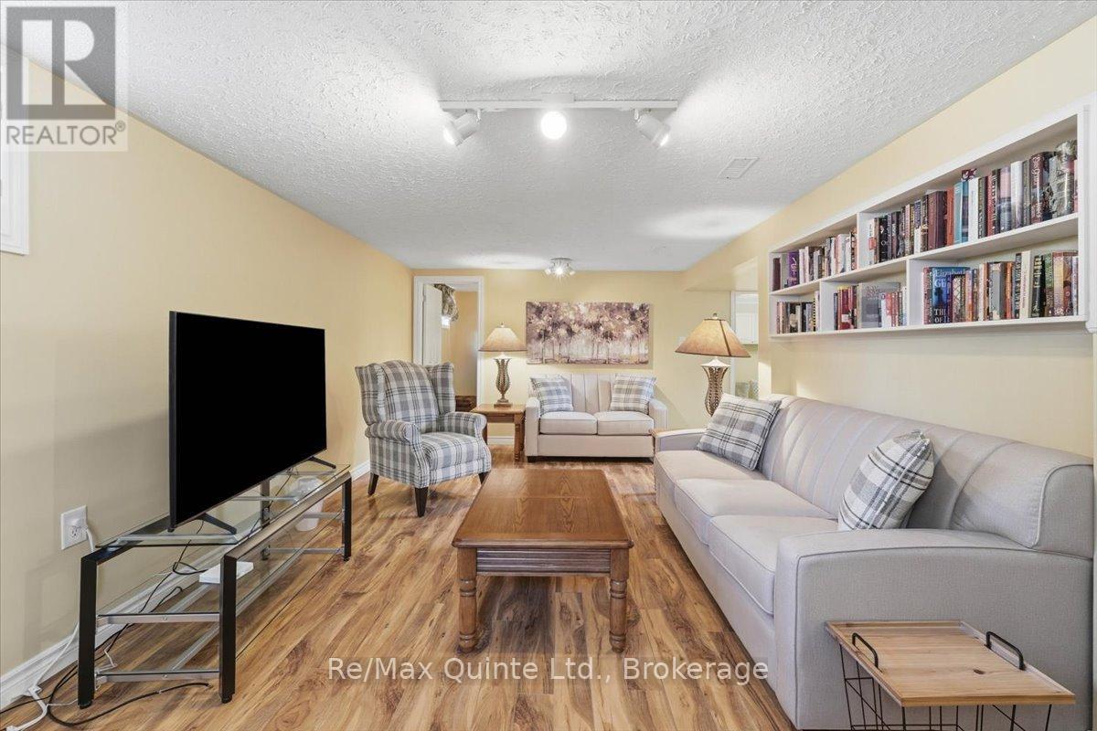 4 GOULD STREET - 22