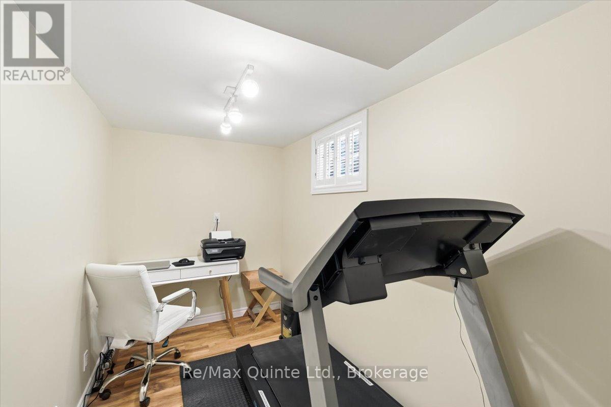 4 GOULD STREET - 24