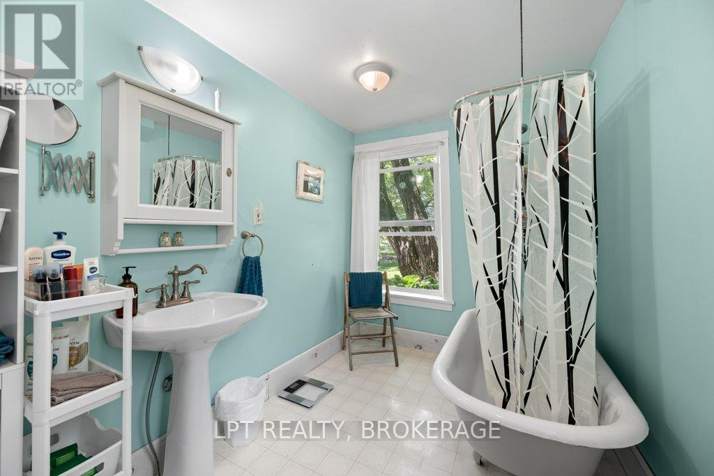 183 SECOND STREET - 10
