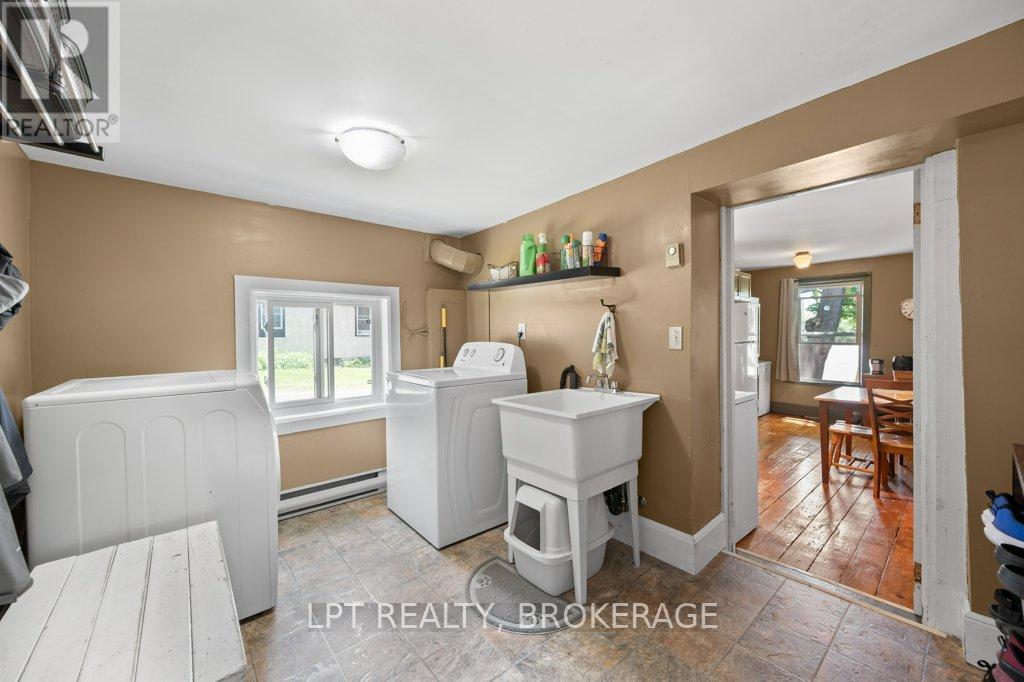 183 SECOND STREET - 16