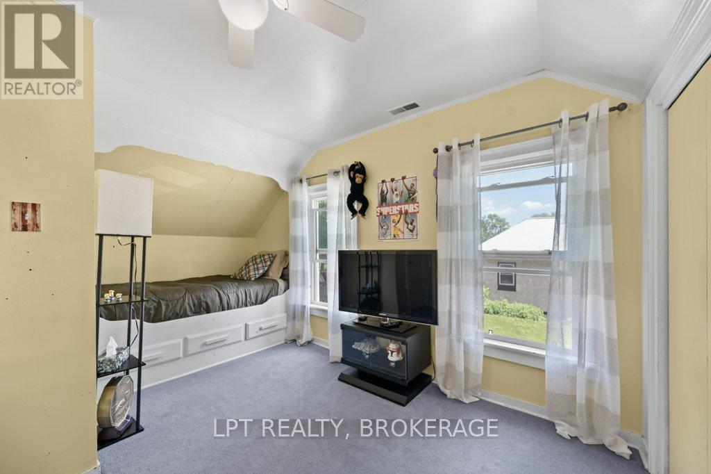 183 SECOND STREET - 27