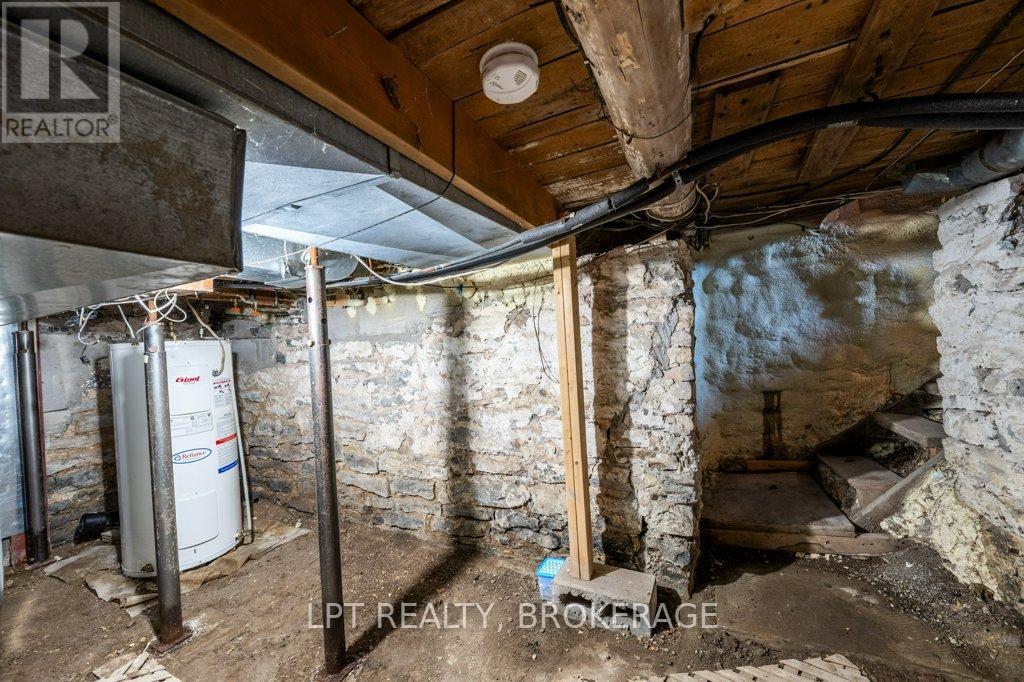 183 SECOND STREET - Image 33