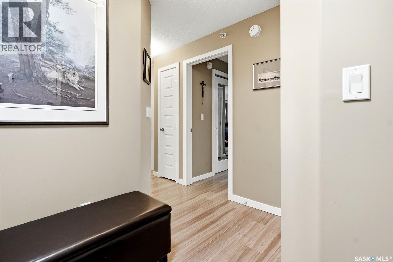 #407 135 Beaudry CRESCENT - 4