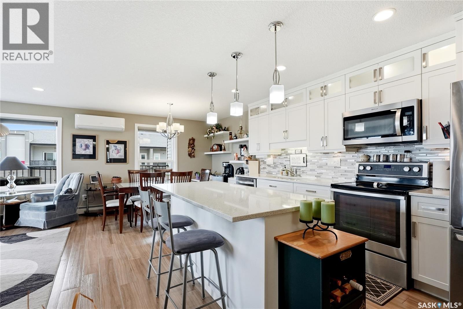 #407 135 Beaudry CRESCENT - 11