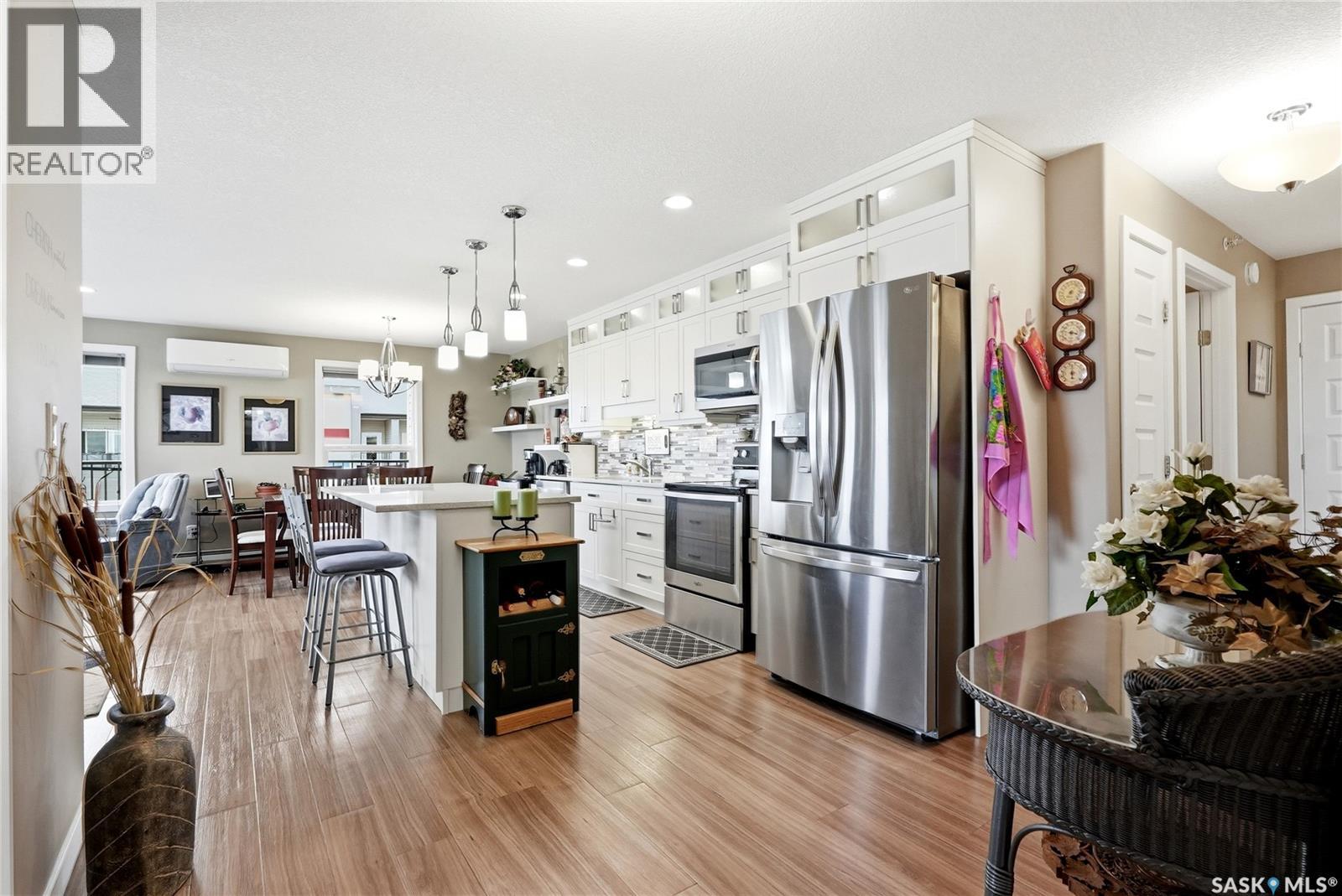 #407 135 Beaudry CRESCENT - 8
