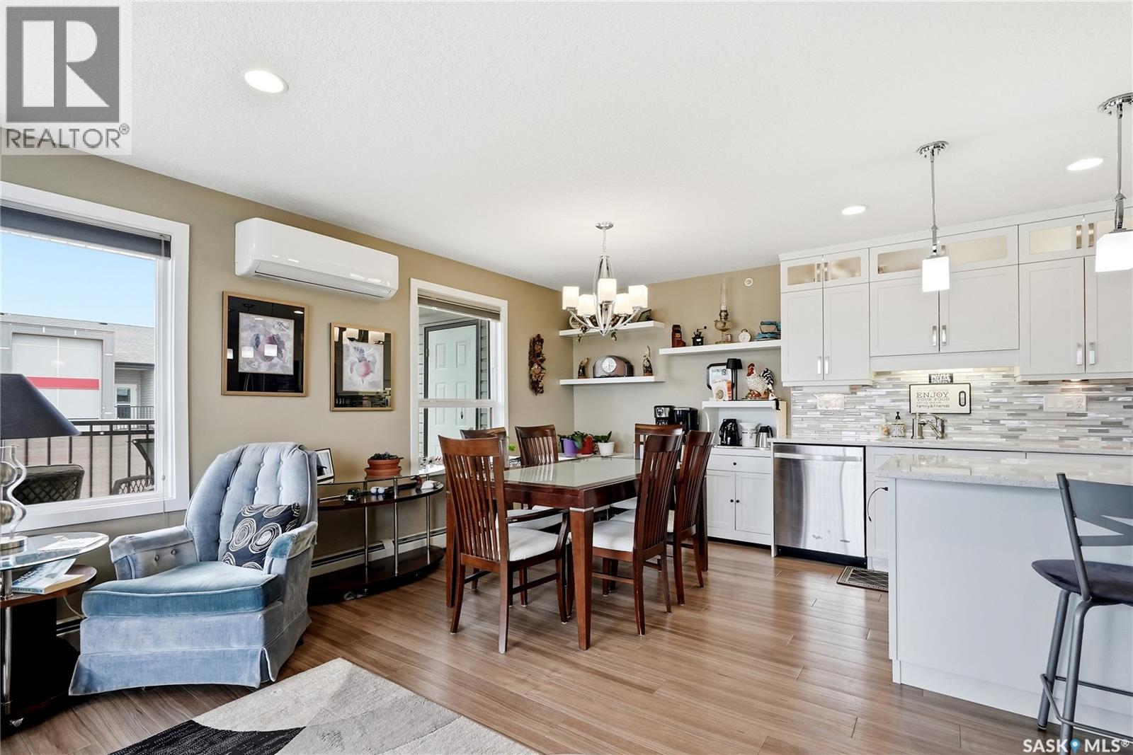#407 135 Beaudry CRESCENT - 18