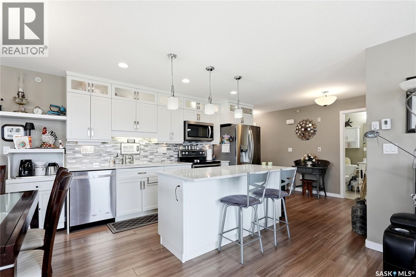 #407 135 Beaudry CRESCENT - 12