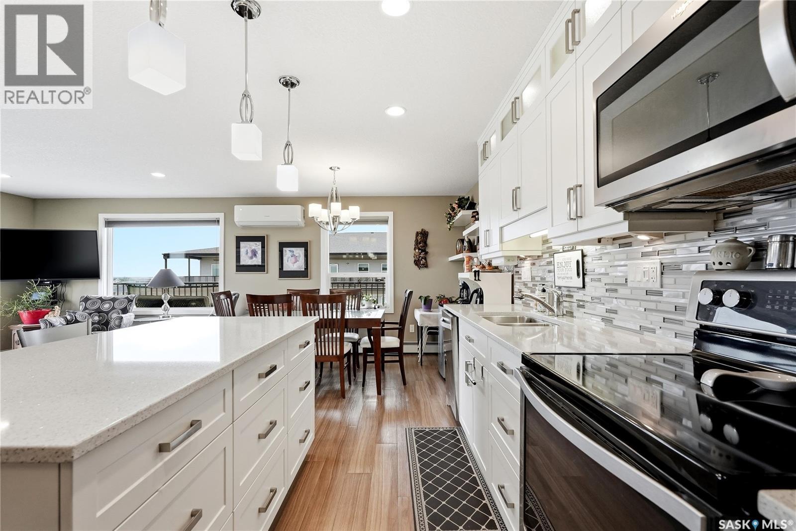#407 135 Beaudry CRESCENT - 10