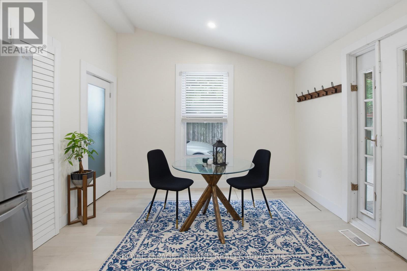 872 STEDWELL STREET - 20
