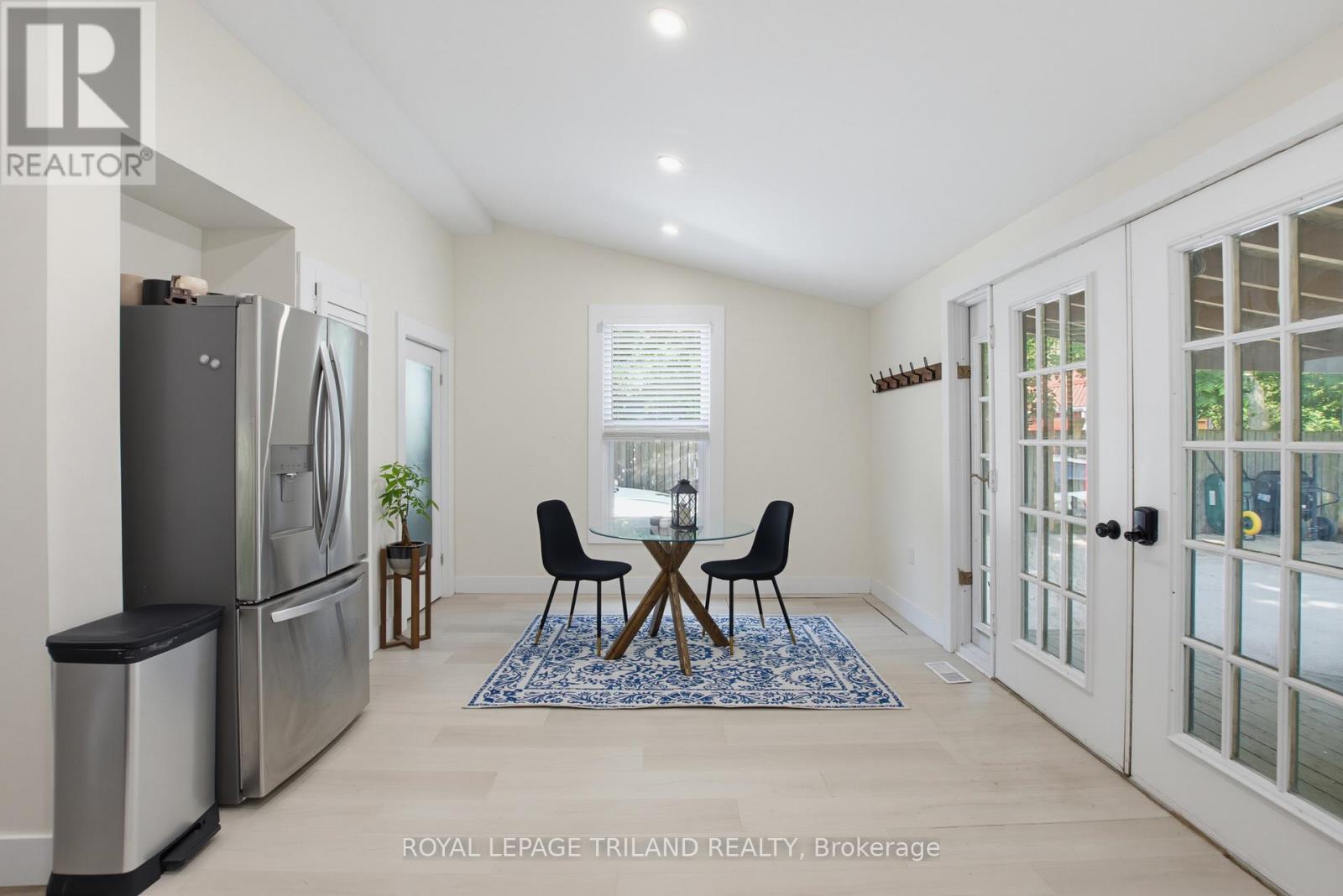 872 STEDWELL STREET - 23