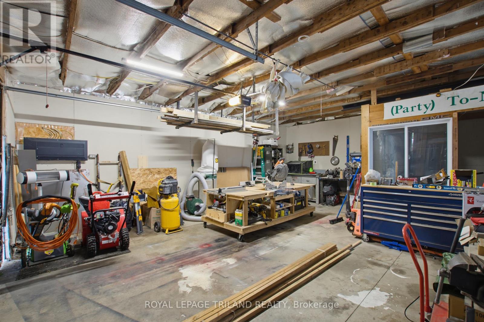 872 STEDWELL STREET - 32