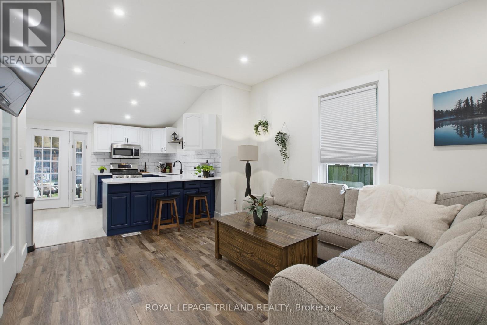 872 STEDWELL STREET - 8