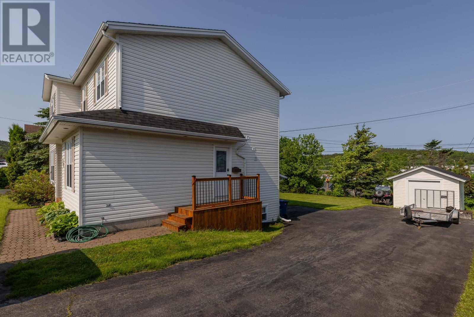 14 Carriage Lane - Image 2