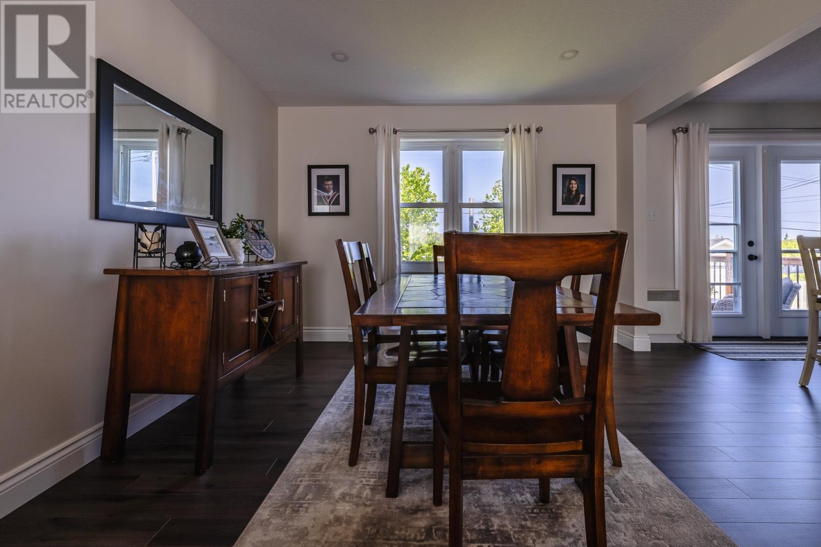 14 Carriage Lane - Image 6