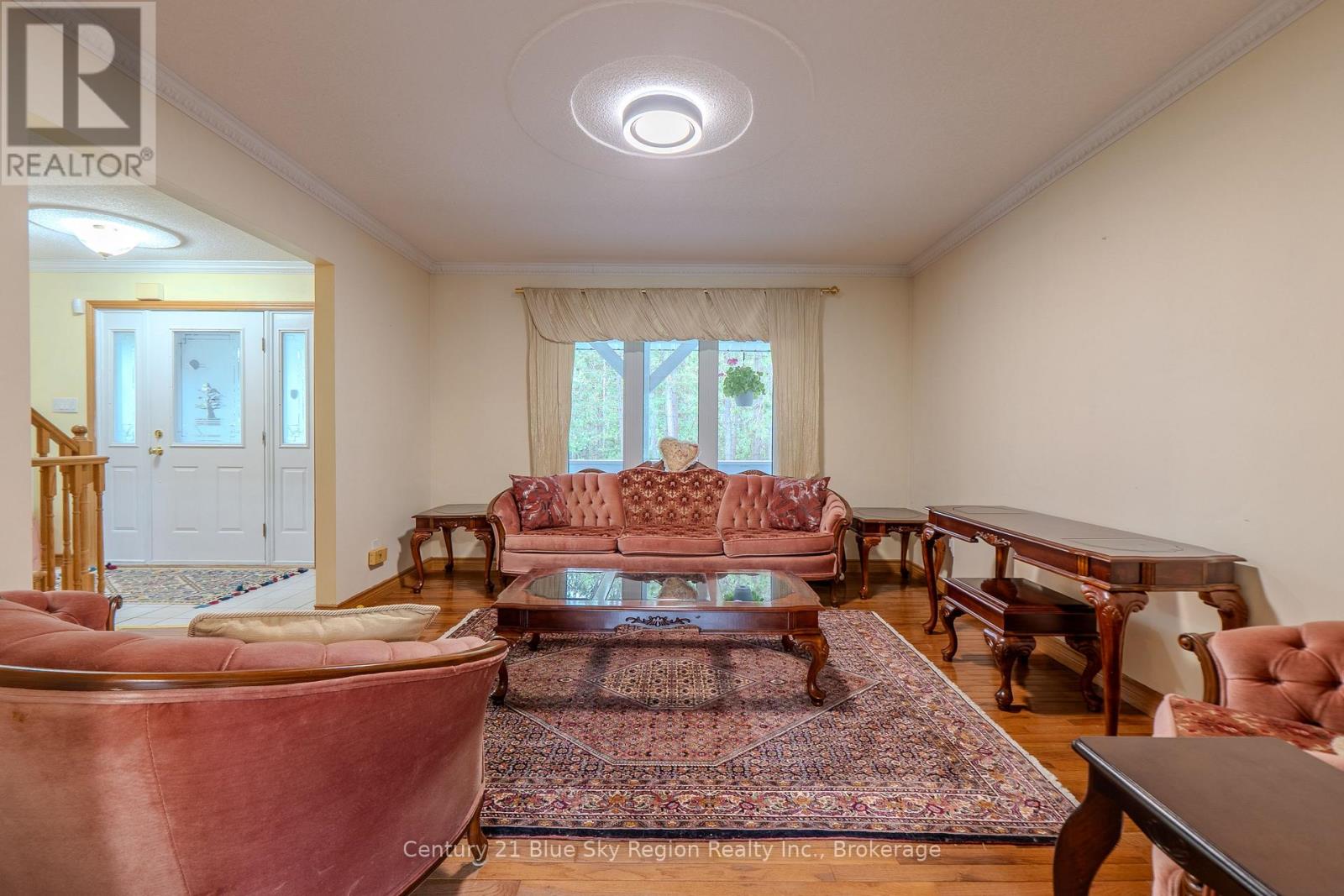 310 PINECREEK CRESCENT N - 16