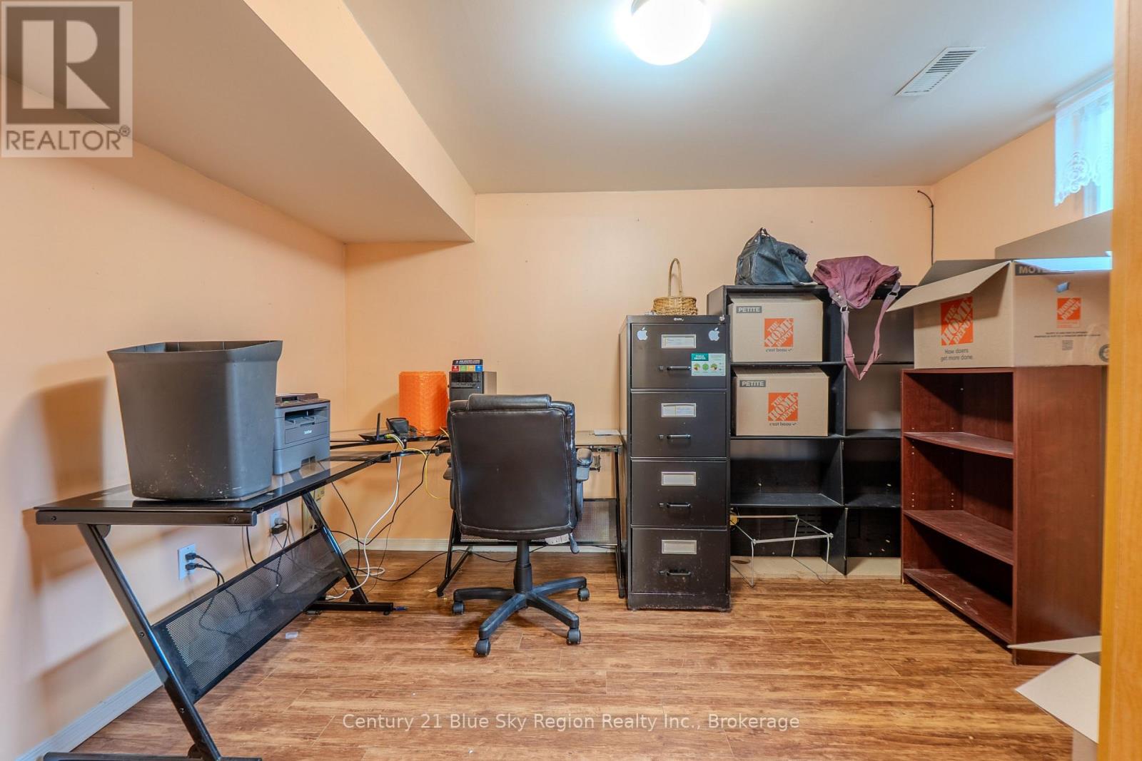 310 PINECREEK CRESCENT N - 37