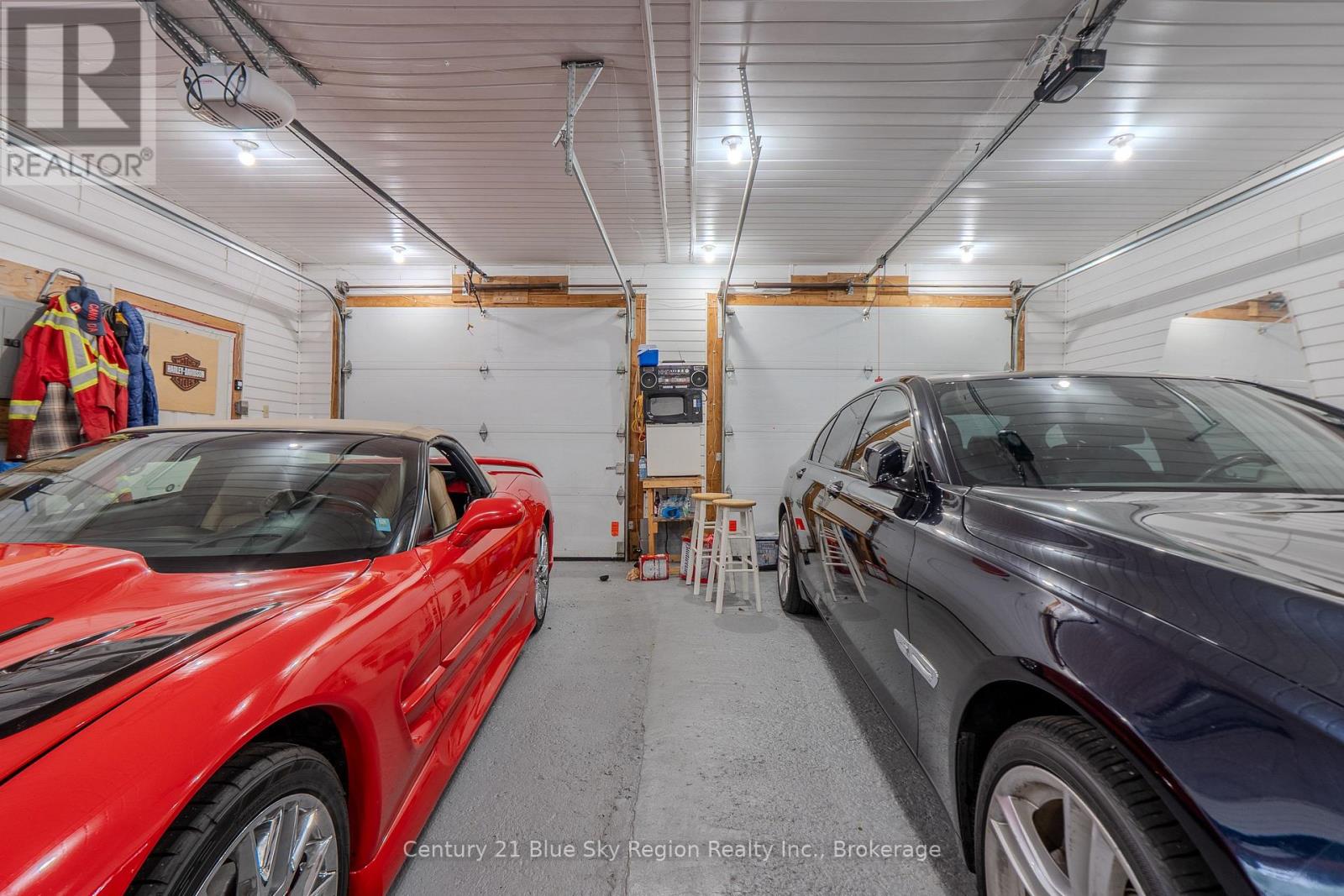 310 PINECREEK CRESCENT N - 40