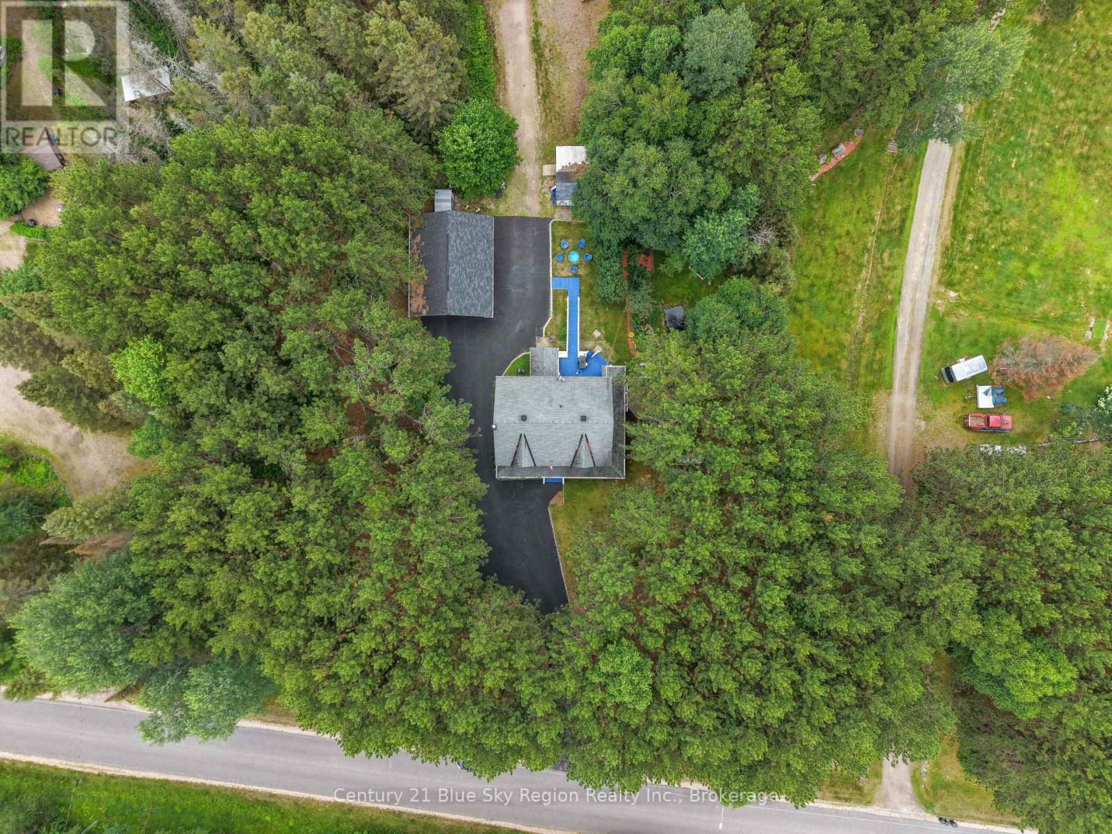 310 PINECREEK CRESCENT N - 49