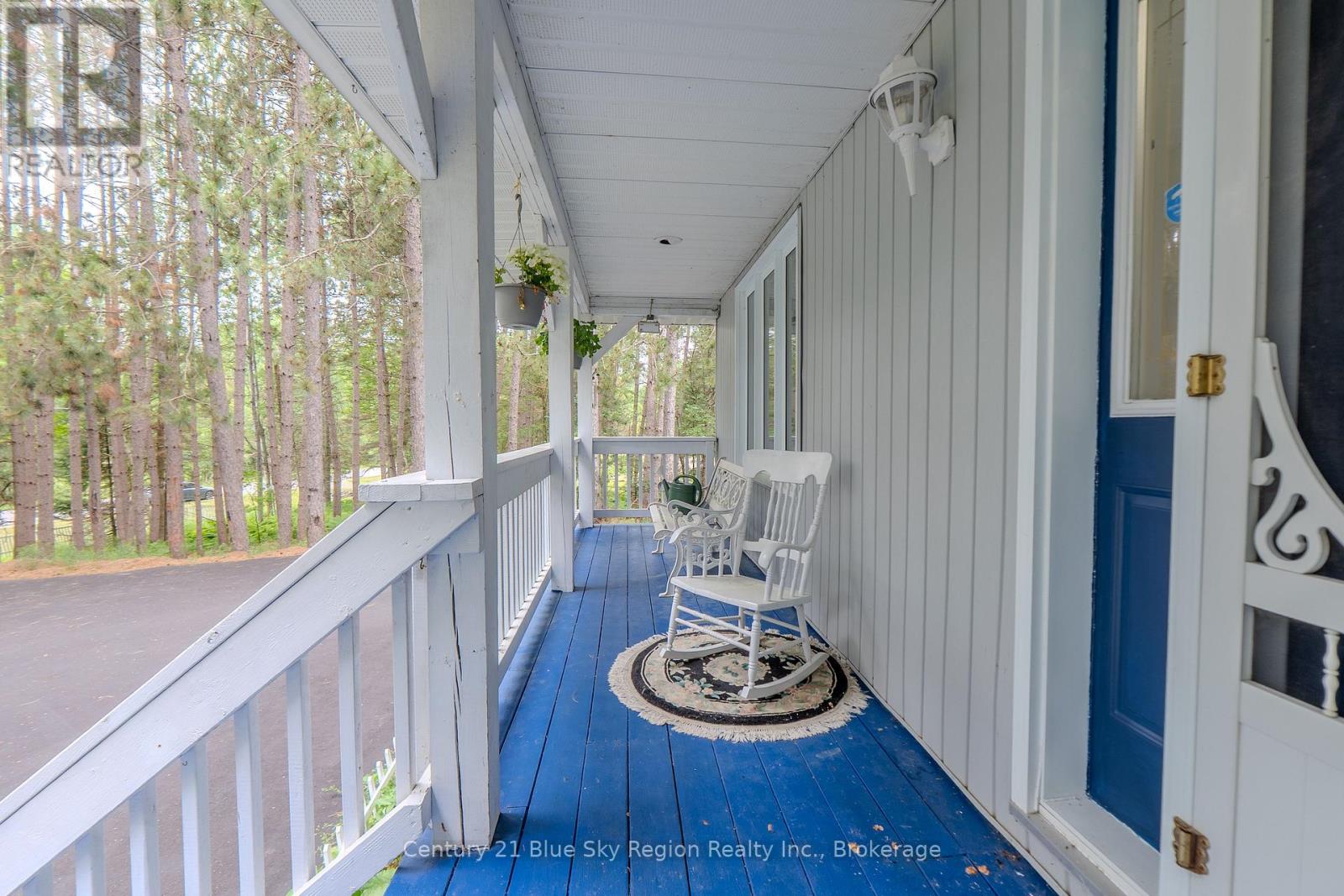 310 PINECREEK CRESCENT N - 7