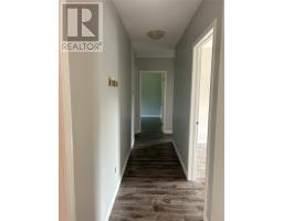 29 Emerald Avenue thumbnail 17