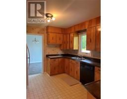 29 Emerald Avenue thumbnail 13