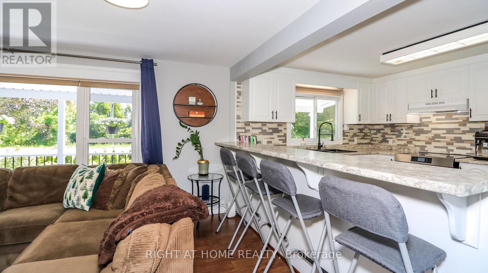 2988 25TH SIDEROAD - 17