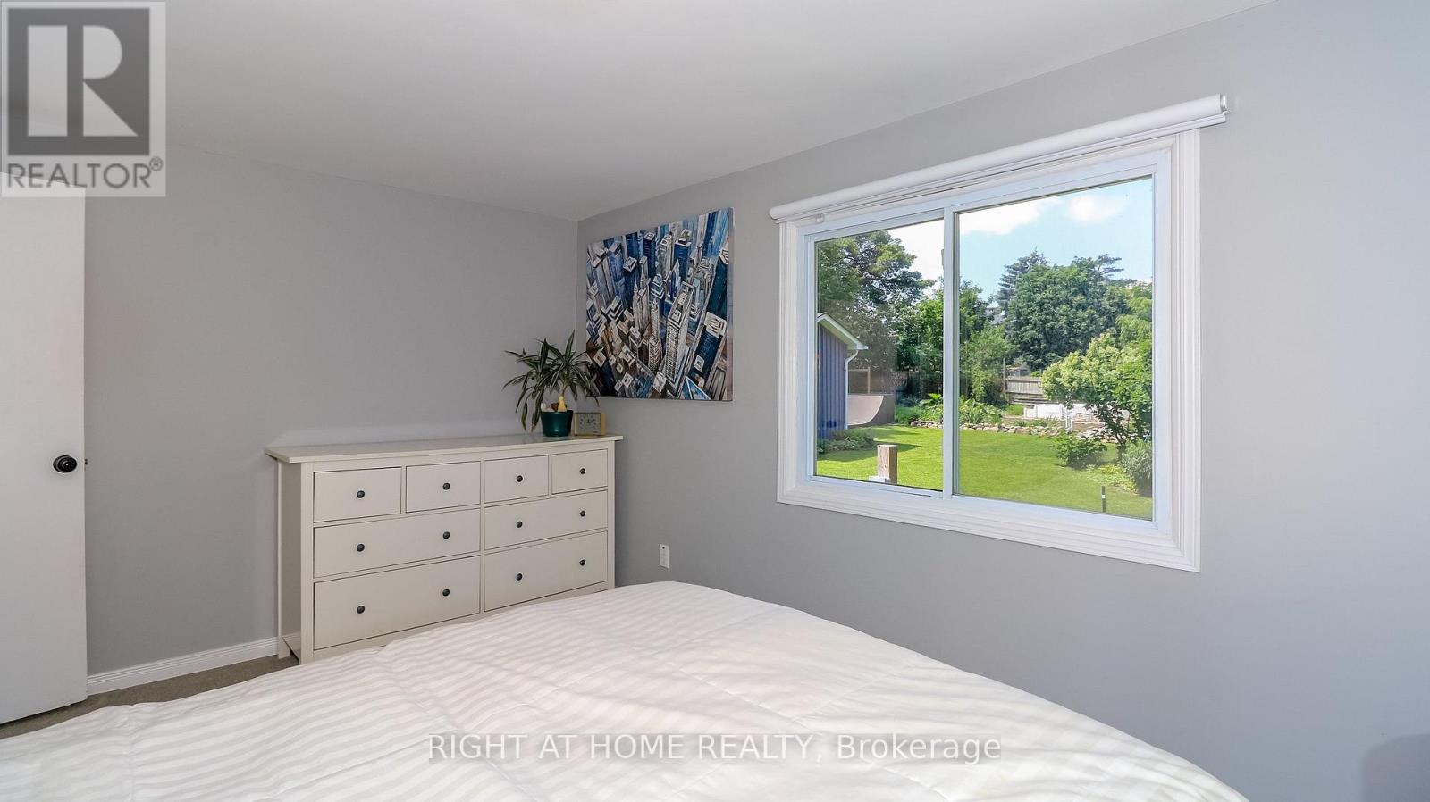 2988 25TH SIDEROAD - 24