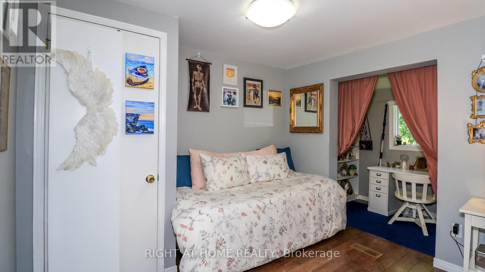 2988 25TH SIDEROAD - 25