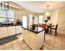 Kitchen - 25 Lord  Nelson Court, Richmond Hill, ON L4S1Y2 Photo 7
