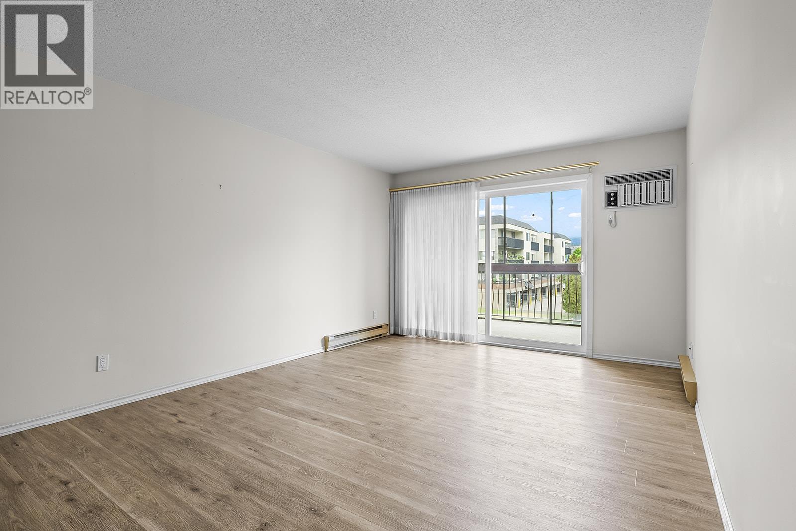 #319 1450 Bertram Street - 15