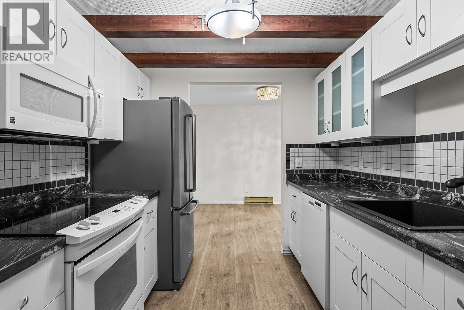 #319 1450 Bertram Street - 6