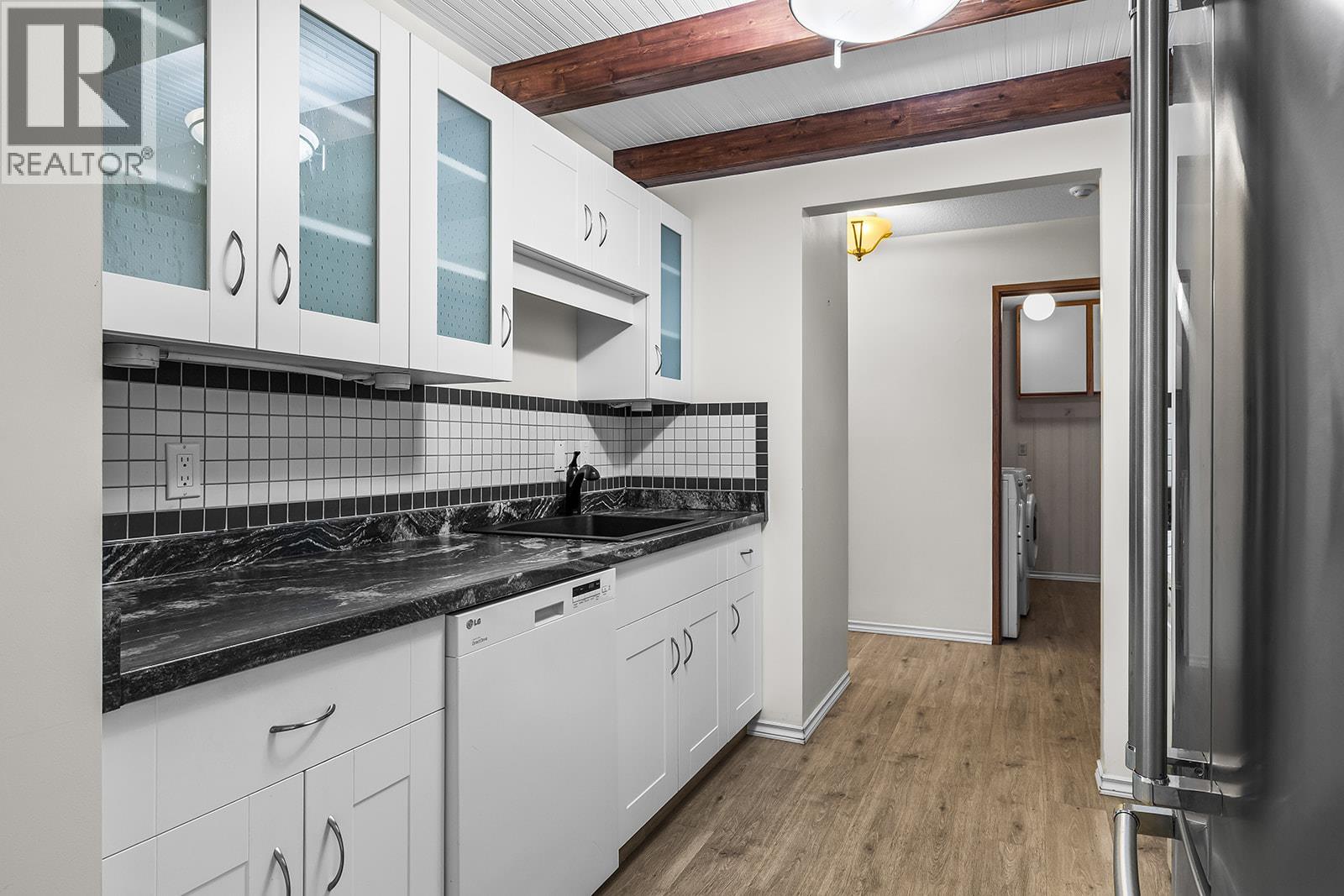 #319 1450 Bertram Street - 8