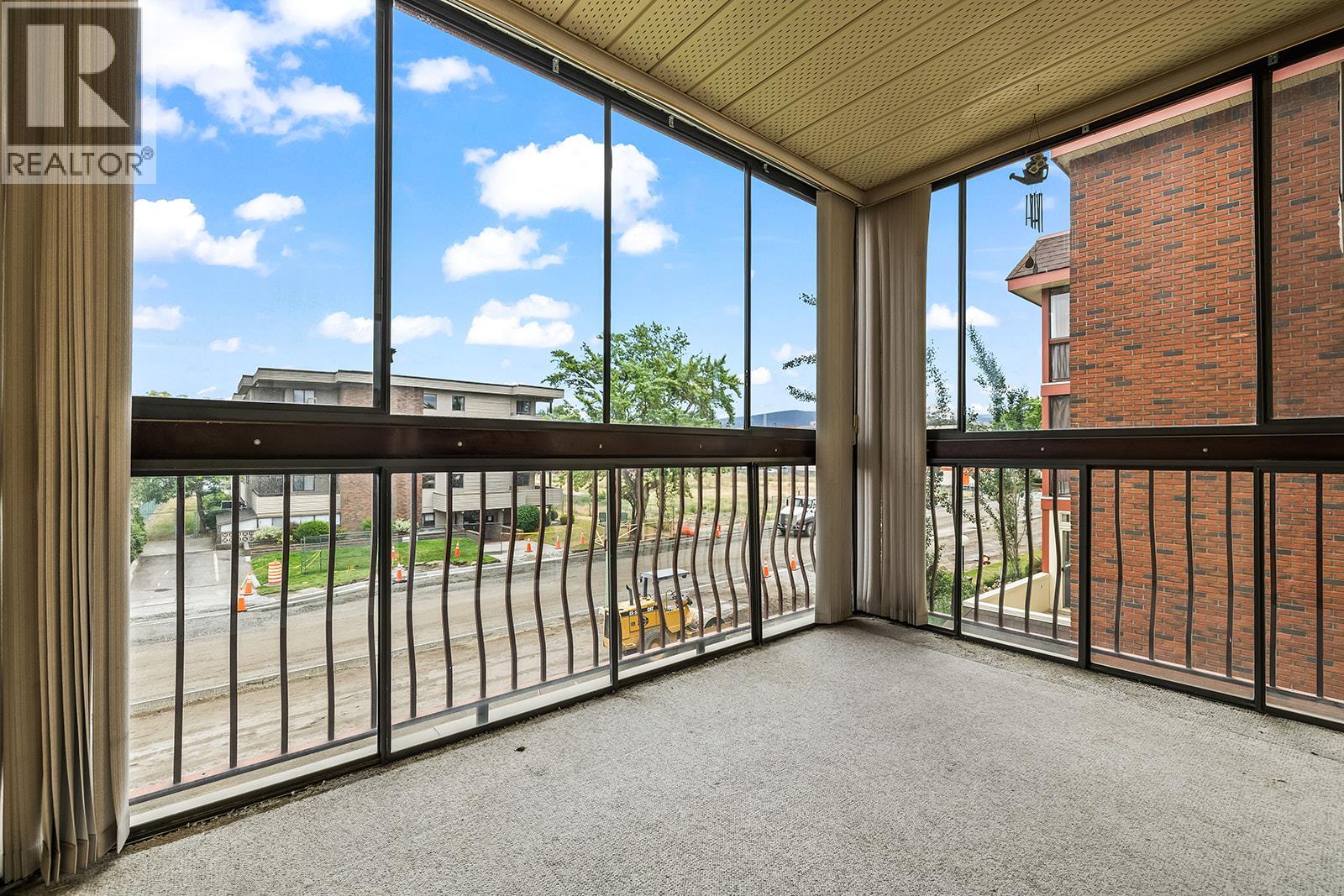 #319 1450 Bertram Street - 19