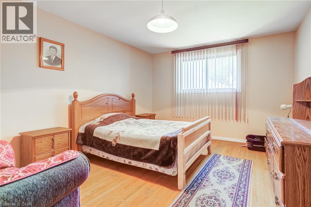 186 ADELINE Avenue - 21