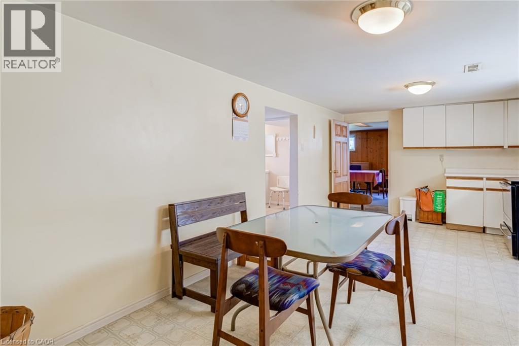 186 ADELINE Avenue - 32