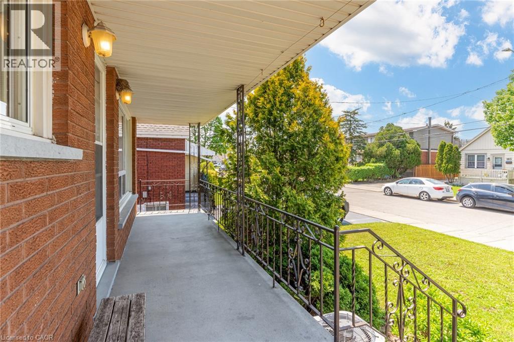 186 ADELINE Avenue - 6