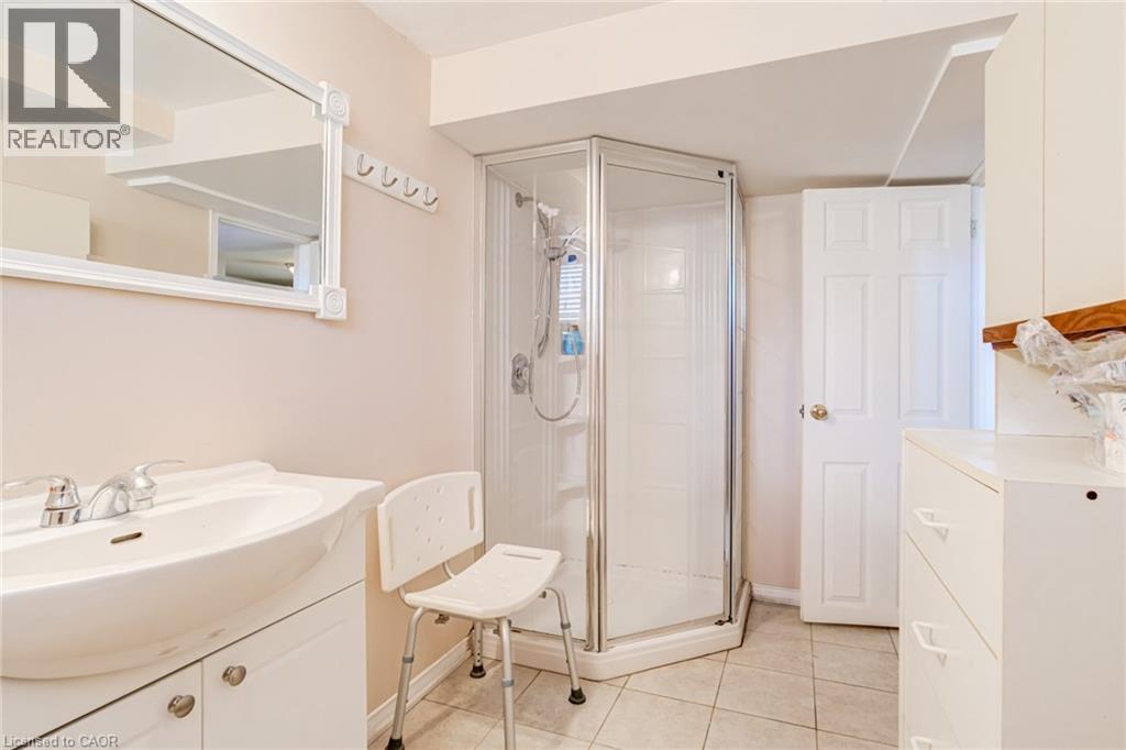 186 ADELINE Avenue - 41