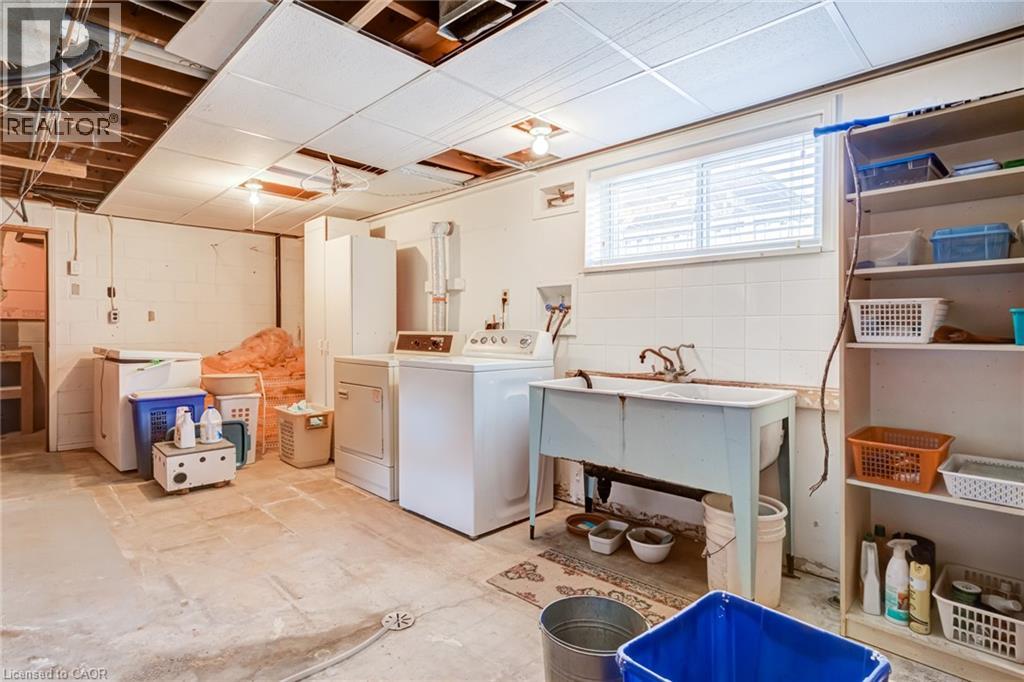186 ADELINE Avenue - 42