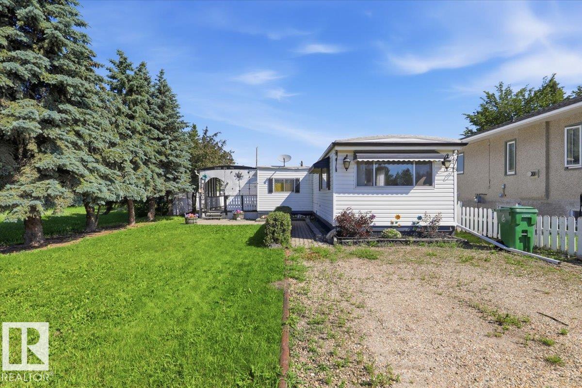 5108 44ave - 1