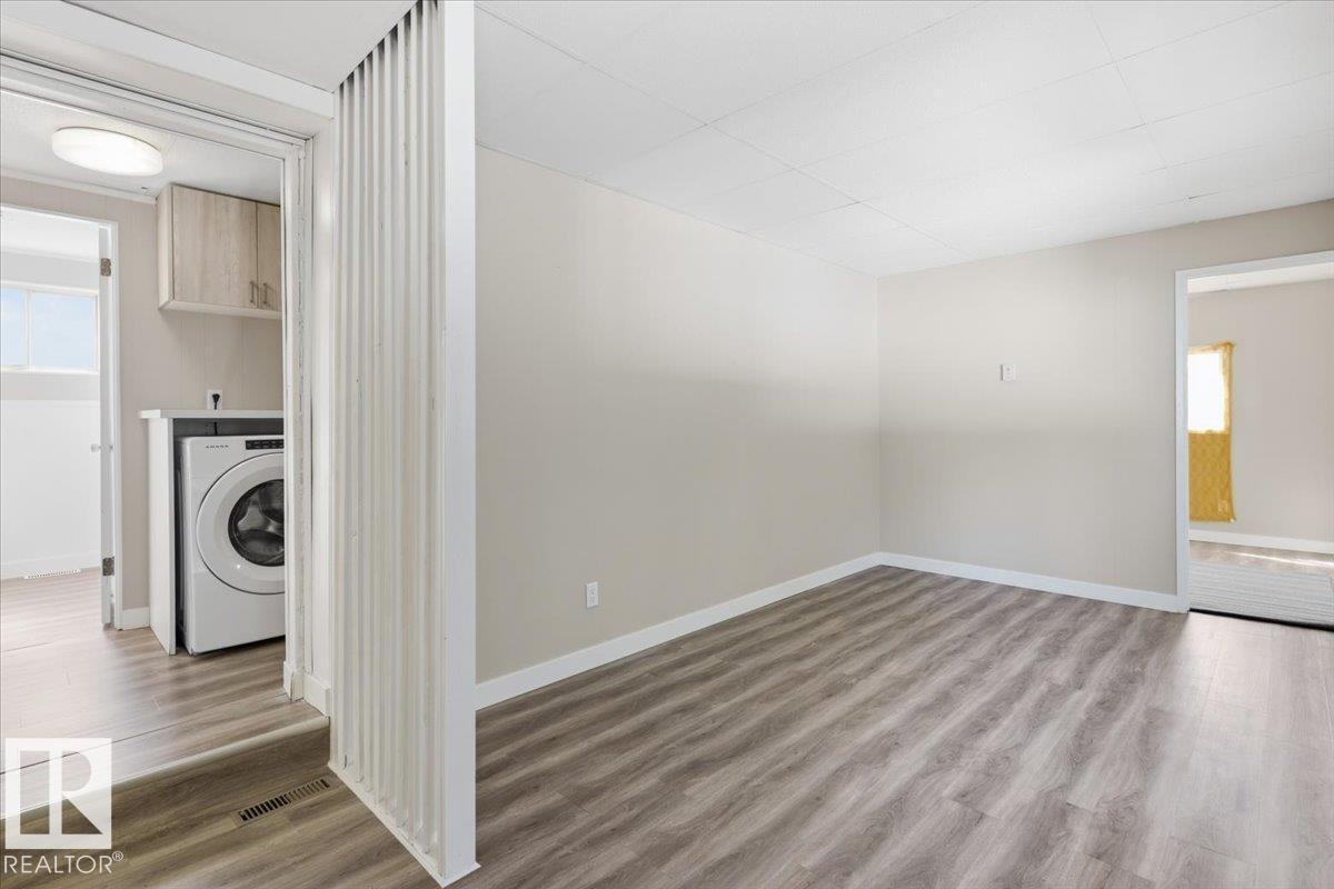 5108 44ave - 16