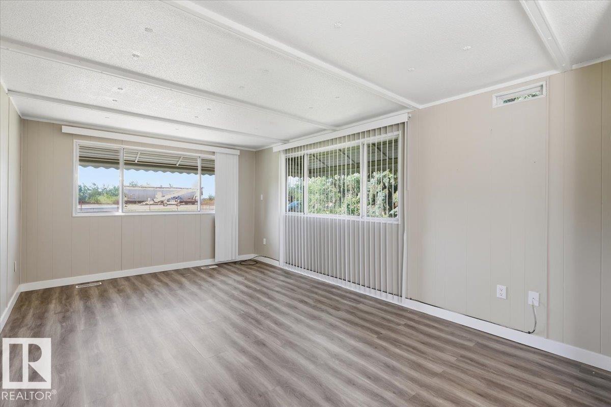 5108 44ave - 9