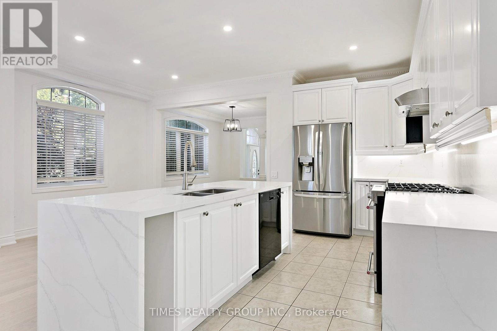 212 CREEK PATH AVENUE - 12