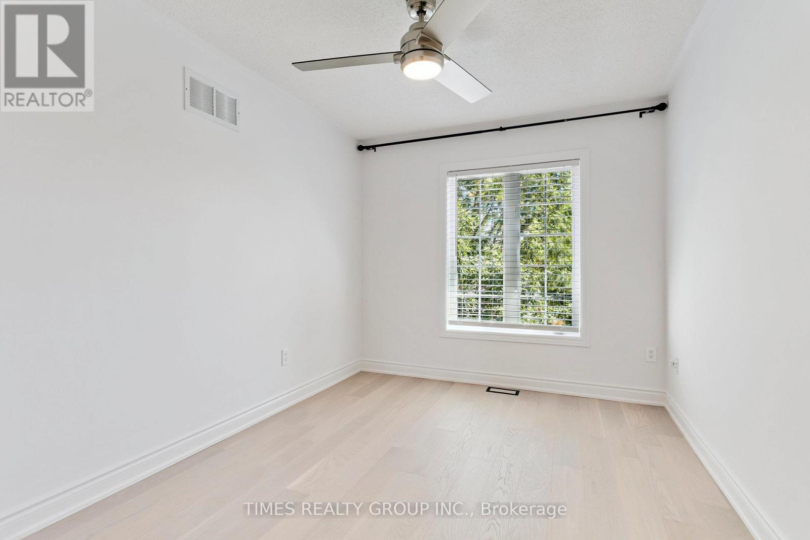 212 CREEK PATH AVENUE - 22