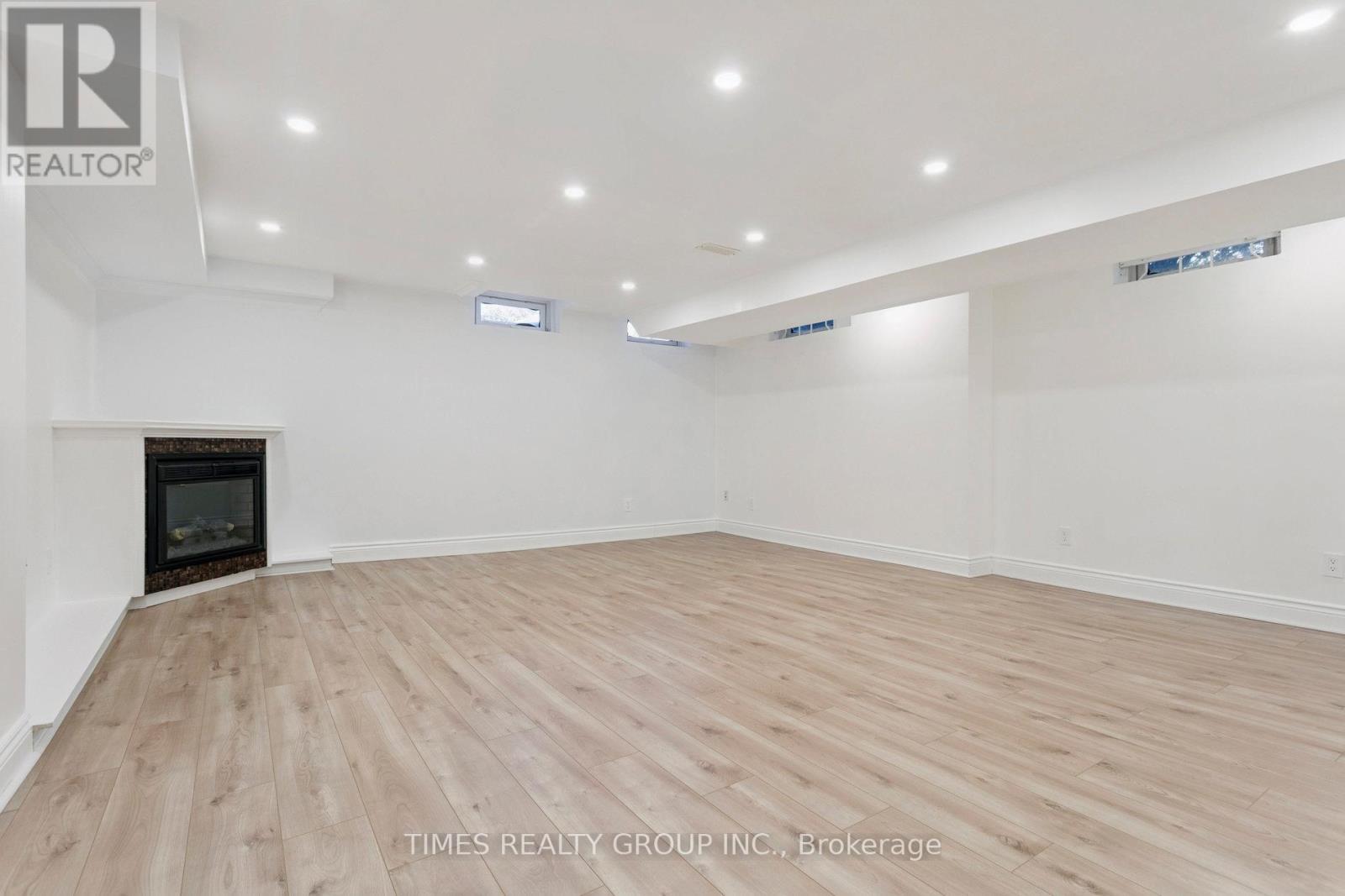 212 CREEK PATH AVENUE - 33