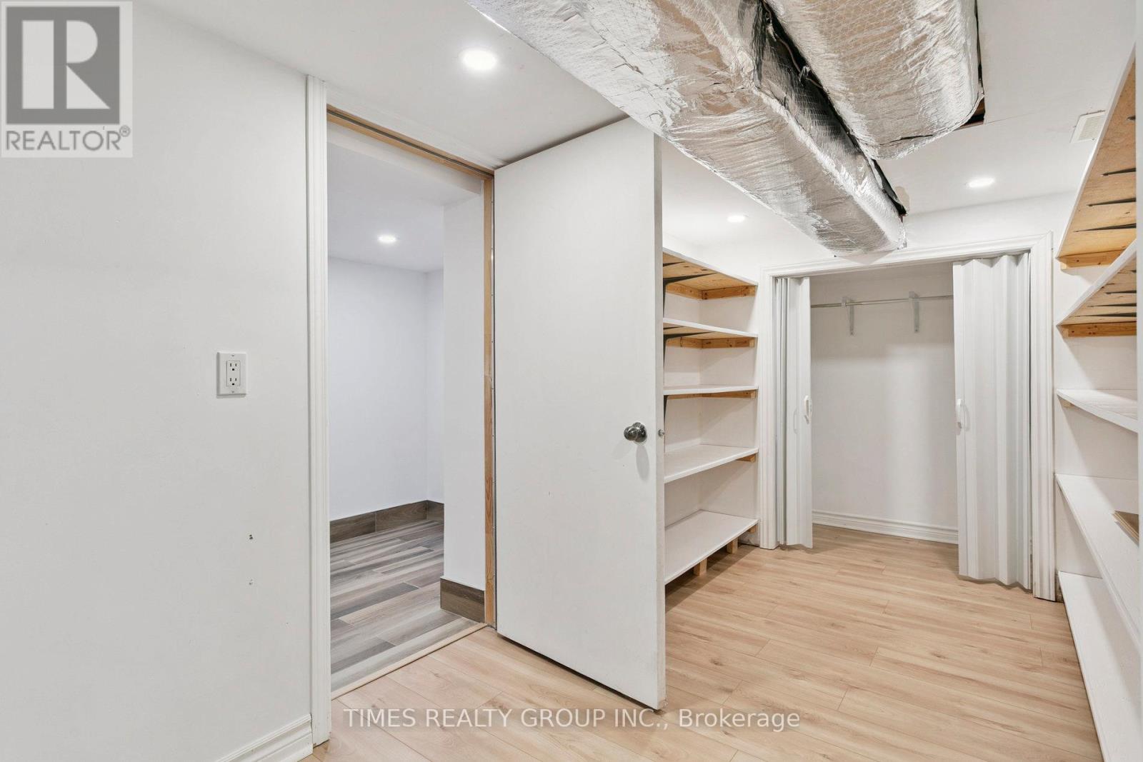 212 CREEK PATH AVENUE - 36