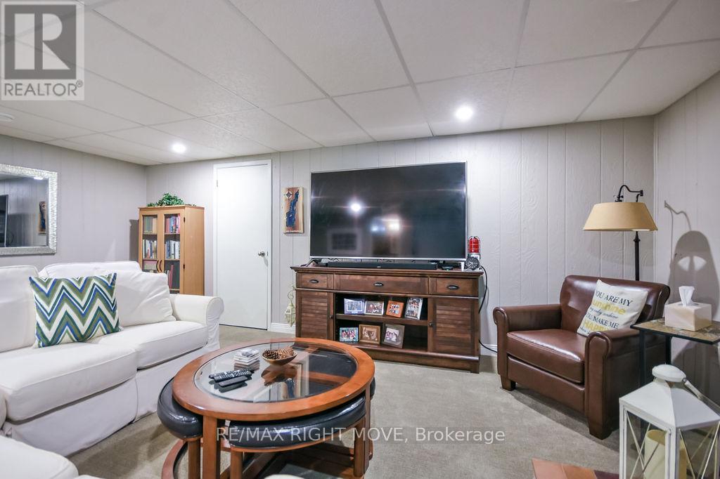 355 FAIRVIEW DRIVE - Image 36