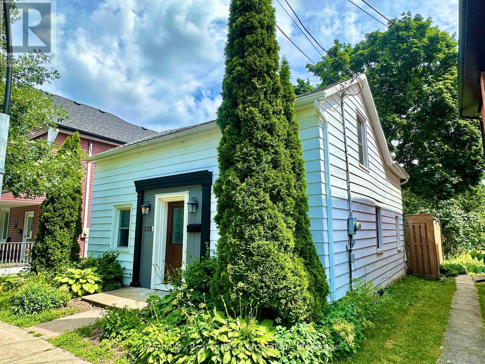 175 DOURO STREET - 2
