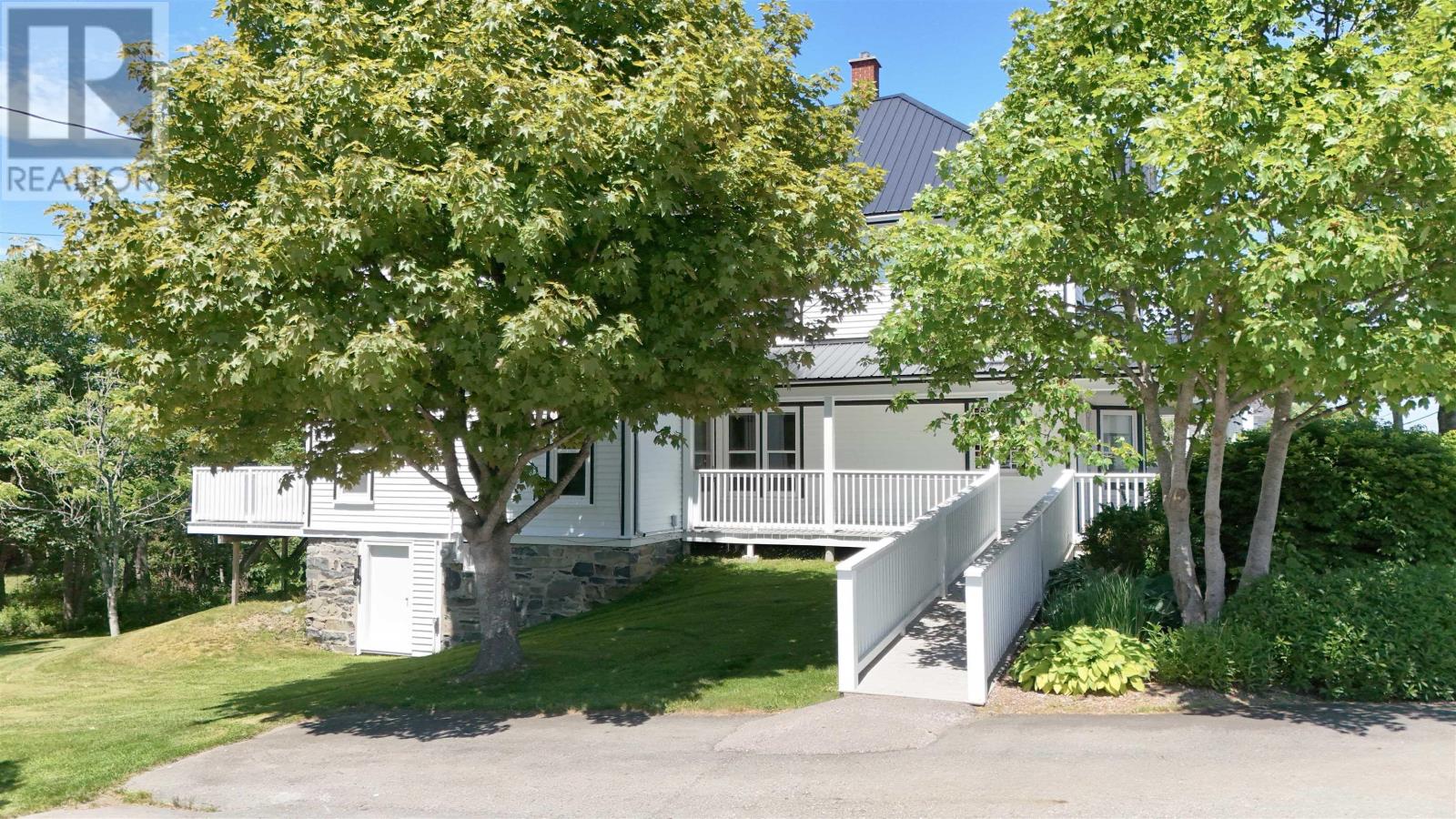 1833 Highway 1 - 7
