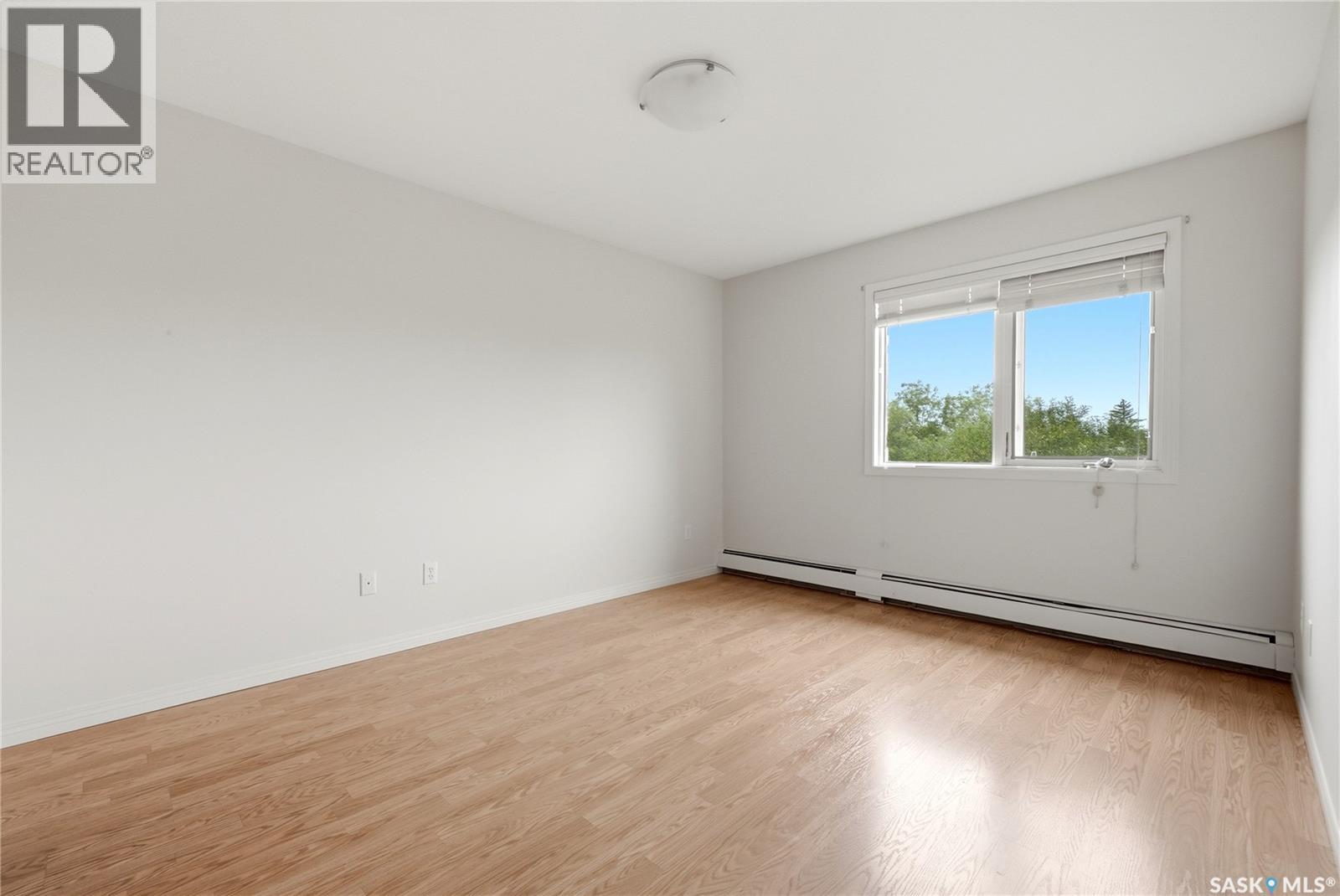 450 3605 Albert STREET — photo 12