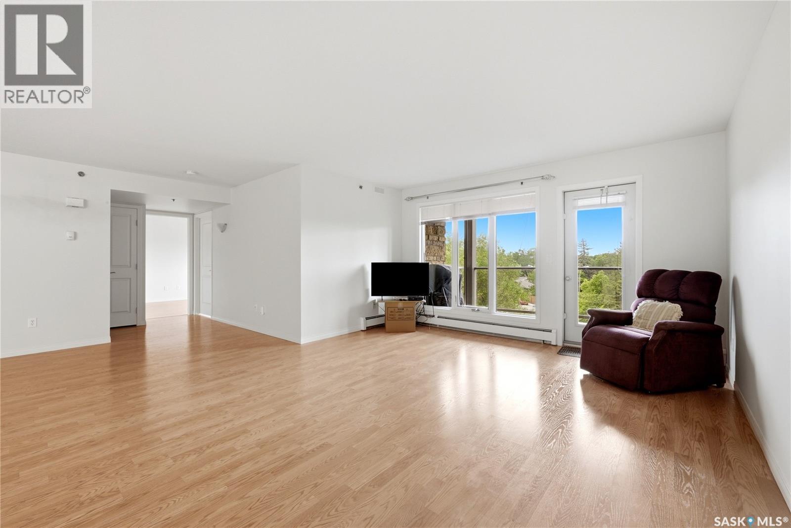 450 3605 Albert STREET - photo 3